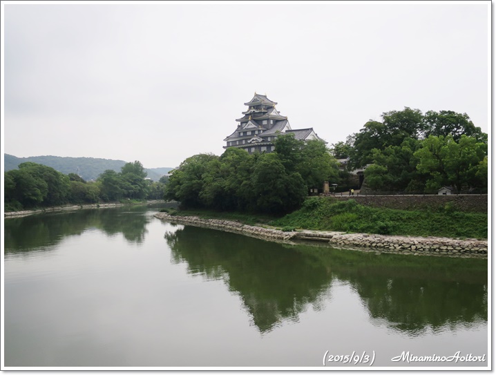川面に映える岡山城2015-09-03岡山 (150)