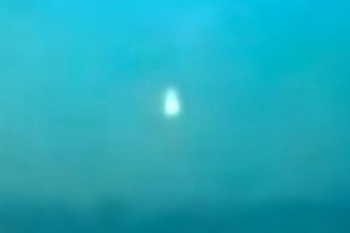 UFO-landing-on-earth1.jpg