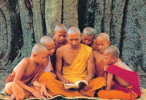 Buddhist-monk-teaching-novi-300x207.jpg