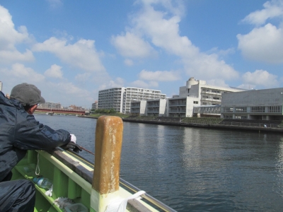 釣り場は鶴見川
